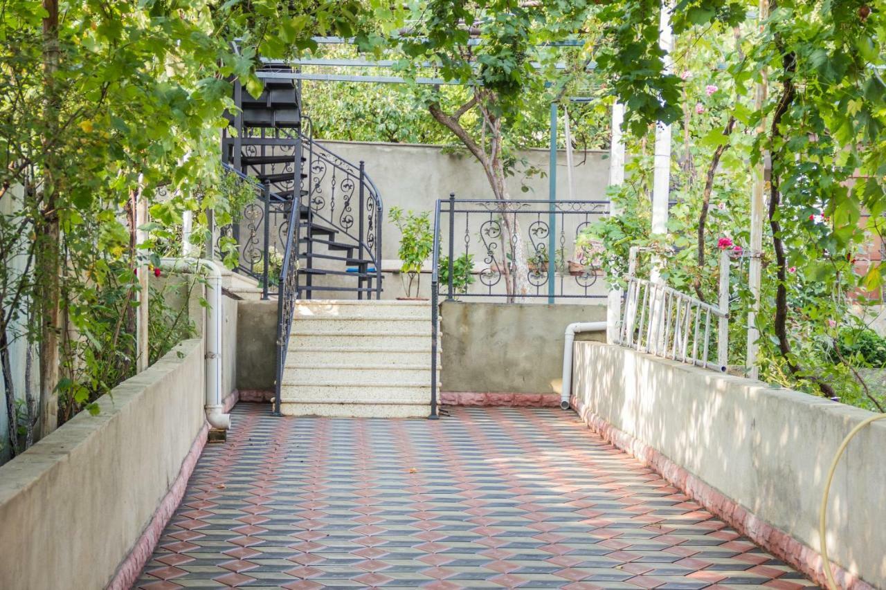 Apartament Sofia Tbilisi Esterno foto